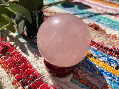 Medium rose quartz sphere